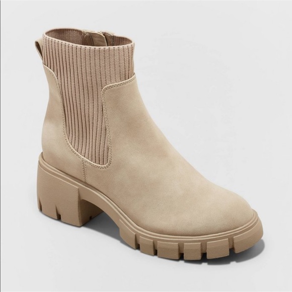 Universal Thread Shoes - Universal thread taupe boots new